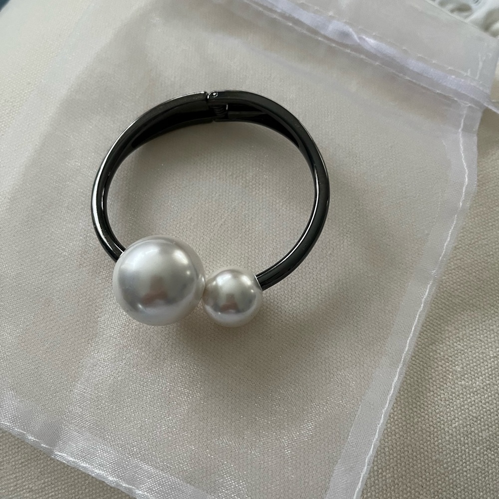 Express black with pearls bangle bracelet